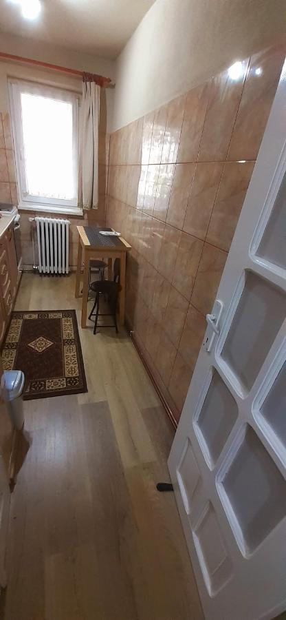 Kiraly Apartman Георгени Екстериор снимка